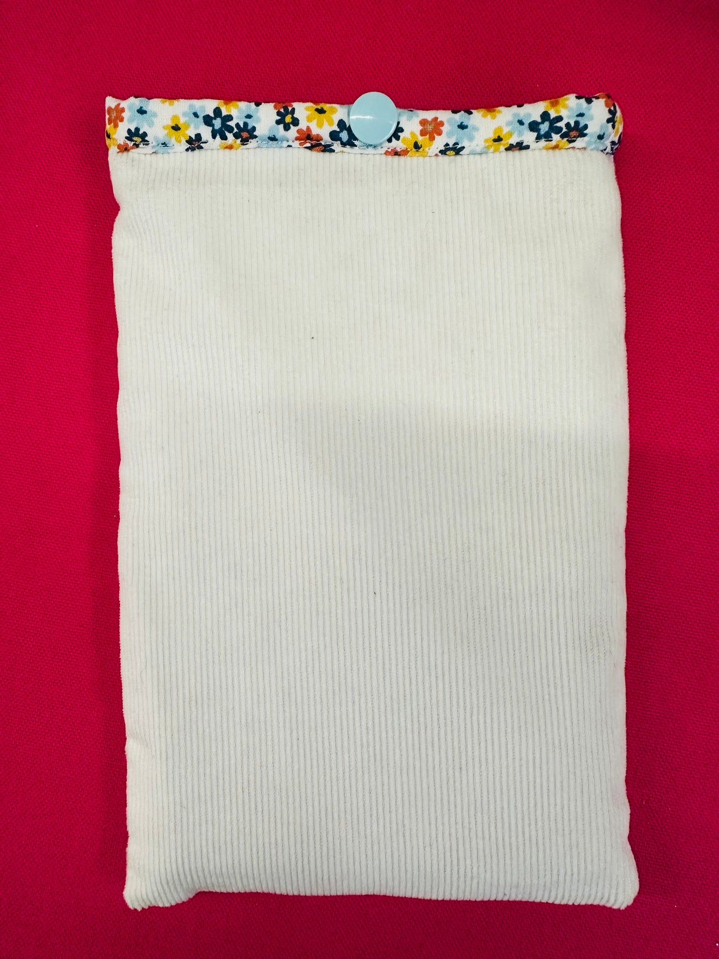 Poche à livre velours côtelé blanc et fleuri